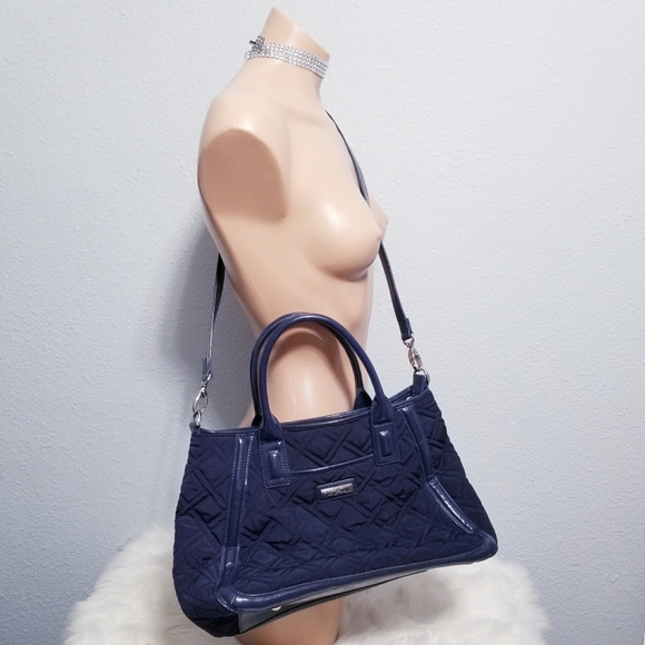 Vera Bradley Handbags - Vera Bradley navy blue quilted purse handbag